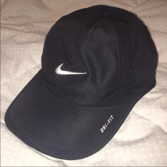 black nike dri fit hat